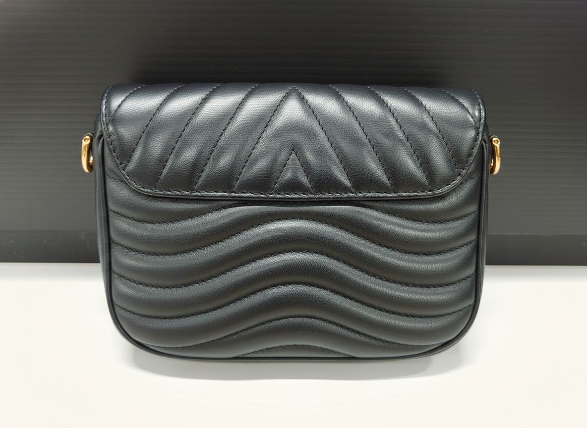 ミュルティポシェット