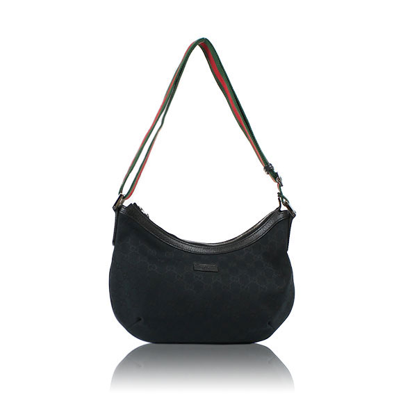 GUCCI GGキャンバス 27&nbsp;x21&nbsp;x1cm(幅&nbsp;x 高さ&nbsp;x マチ) 