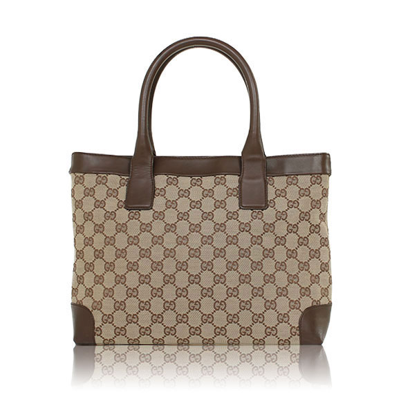 GUCCI GGキャンバス 30&nbsp;x25&nbsp;x9cm(幅&nbsp;x 高さ&nbsp;x マチ)