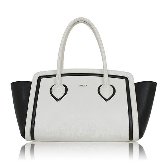 FURLA カレッジ 37&nbsp;x19&nbsp;x15cm(幅&nbsp;x 高さ&nbsp;x マチ)