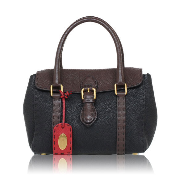 FENDI セレリアミニリンダ 22&nbsp;x15&nbsp;x10cm(幅&nbsp;x 高さ&nbsp;x マチ)