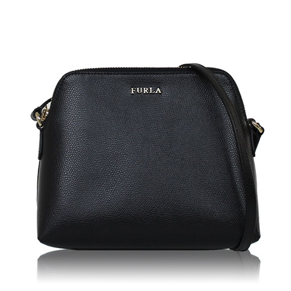FURLA ショルダーバッグ 19&nbsp;x15&nbsp;x8cm(幅&nbsp;x 高さ&nbsp;x マチ)