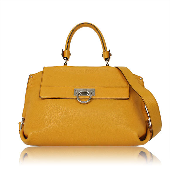 FERRAGAMO ガンチーニ 28&nbsp;x23&nbsp;x14cm(幅&nbsp;x 高さ&nbsp;x マチ)