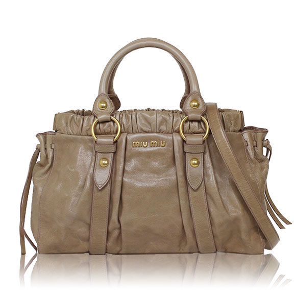 Miu Miu 2WAYバッグ 33&nbsp;x23&nbsp;x9cm(幅&nbsp;x 高さ&nbsp;x マチ)