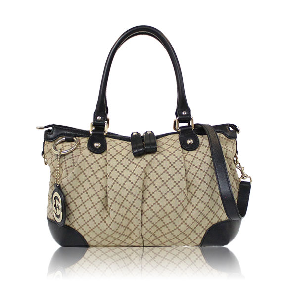 GUCCI スーキー 29&nbsp;x22&nbsp;x15cm(幅&nbsp;x 高さ&nbsp;x マチ)