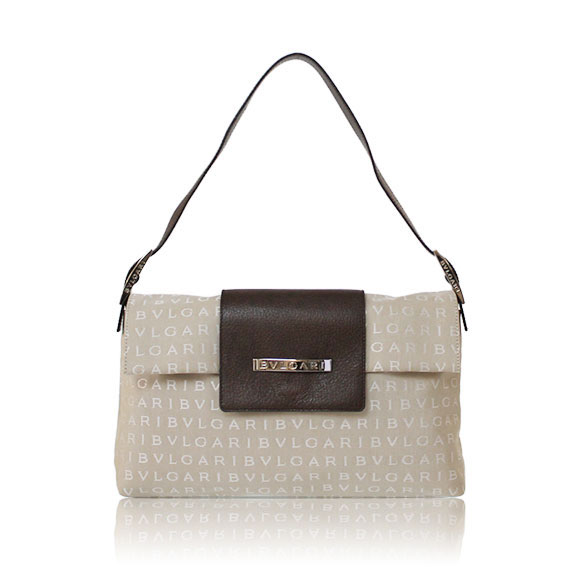 BVLGARI ショルダーバッグ 31&nbsp;x17&nbsp;x9cm(幅&nbsp;x 高さ&nbsp;x マチ)