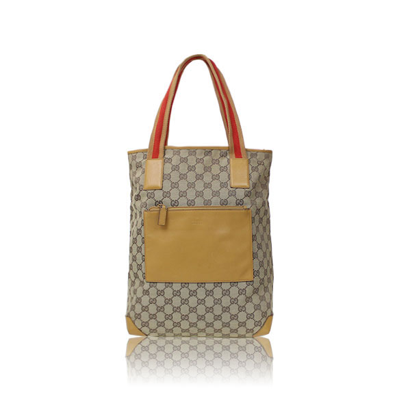 GUCCI GGキャンバス 25&nbsp;x36&nbsp;x13cm(幅&nbsp;x 高さ&nbsp;x マチ)