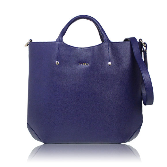 FURLA アリッサ 33 x27 x13cm(幅 x 高さ x マチ)