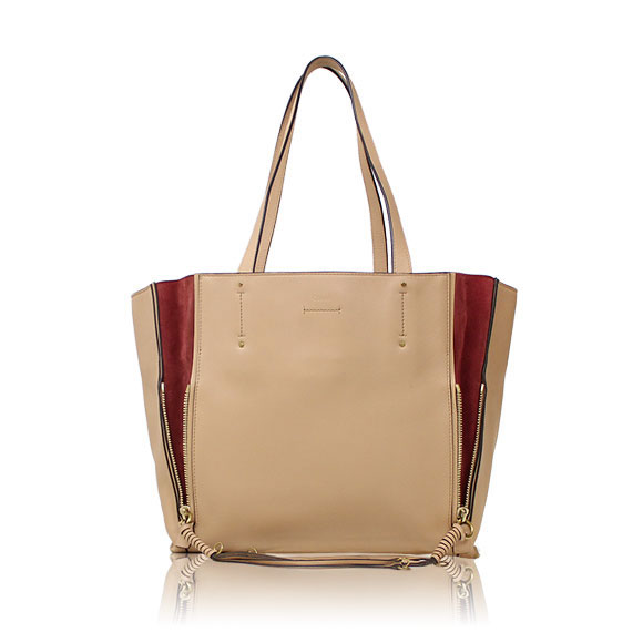 Chloe マイロ 33&nbsp;x30&nbsp;x15cm(幅&nbsp;x 高さ&nbsp;x マチ)