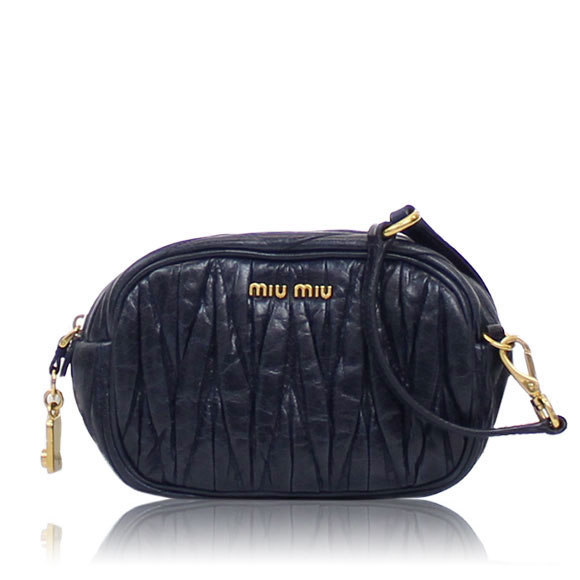 Miu Miu ショルダーバッグ 15&nbsp;x12&nbsp;x7cm(幅&nbsp;x 高さ&nbsp;x マチ)