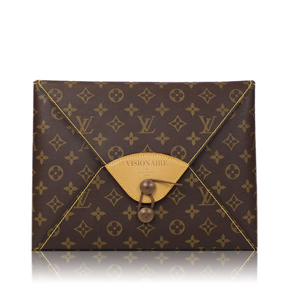 LOUIS VUITTON ヴィジョネア 31&nbsp;x24&nbsp;x2cm(幅&nbsp;x 高さ&nbsp;x マチ)