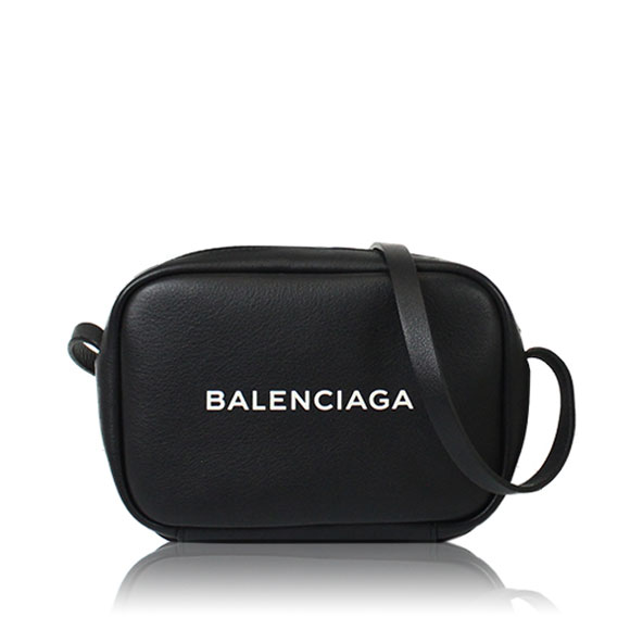 BALENCIAGA カメラバッグXS 17&nbsp;x12&nbsp;x4cm(幅&nbsp;x 高さ&nbsp;x マチ)