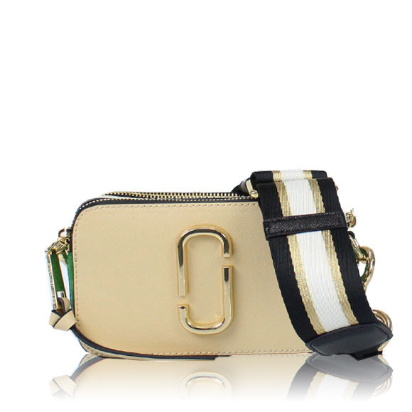 MARC JACOBS スナップショット 18&nbsp;x10&nbsp;x6cm(幅&nbsp;x 高さ&nbsp;x マチ)