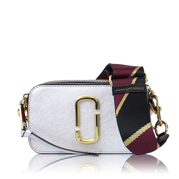 MARC JACOBS スナップショット 18&nbsp;x10&nbsp;x6cm(幅&nbsp;x 高さ&nbsp;x マチ)