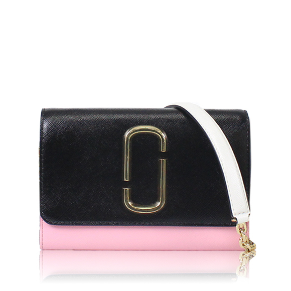 MARC JACOBS スナップショット 18&nbsp;x12&nbsp;x2cm(幅&nbsp;x 高さ&nbsp;x マチ)