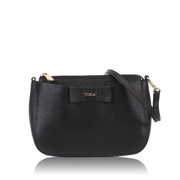 FURLA ショルダーバッグ 19&nbsp;x14&nbsp;x6cm(幅&nbsp;x 高さ&nbsp;x マチ)