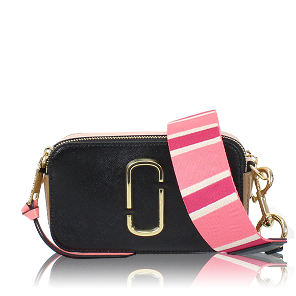 MARC JACOBS スナップショット 18&nbsp;x10&nbsp;x6cm(幅&nbsp;x 高さ&nbsp;x マチ)