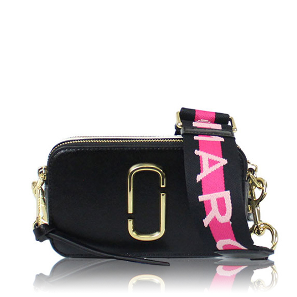 MARC JACOBS スナップショット 18&nbsp;x10&nbsp;x6cm(幅&nbsp;x 高さ&nbsp;x マチ)