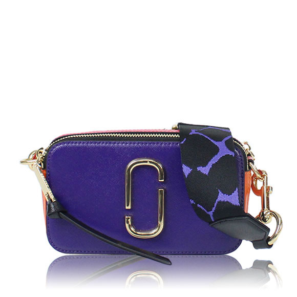 MARC JACOBS スナップショット 17&nbsp;x10&nbsp;x16cm(幅&nbsp;x 高さ&nbsp;x マチ)