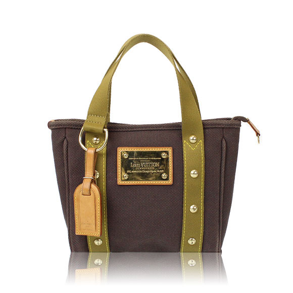 LOUIS VUITTON カバPM 23&nbsp;x20&nbsp;x6cm(幅&nbsp;x 高さ&nbsp;x マチ)