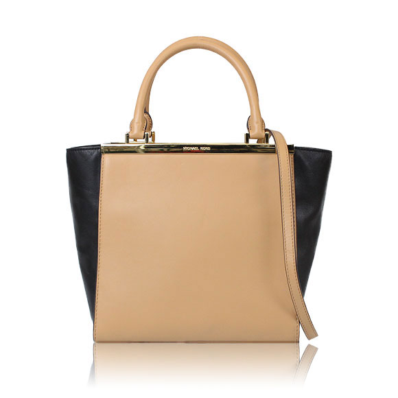 Michael Kors 2WAYバッグ 26 x25 x15cm(幅 x 高さ x マチ)
