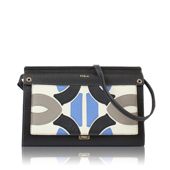 FURLA ショルダーバッグ 23&nbsp;x14&nbsp;x8cm(幅&nbsp;x 高さ&nbsp;x マチ)