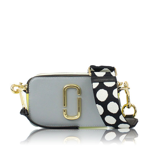 MARC JACOBS スナップショット 18&nbsp;x10&nbsp;x6cm(幅&nbsp;x 高さ&nbsp;x マチ)