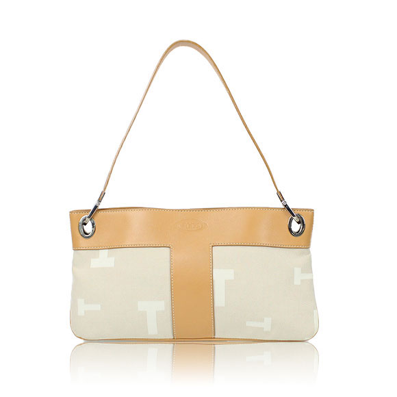 TOD’S ショルダーバッグ 30&nbsp;x17&nbsp;x5cm(幅&nbsp;x 高さ&nbsp;x マチ)