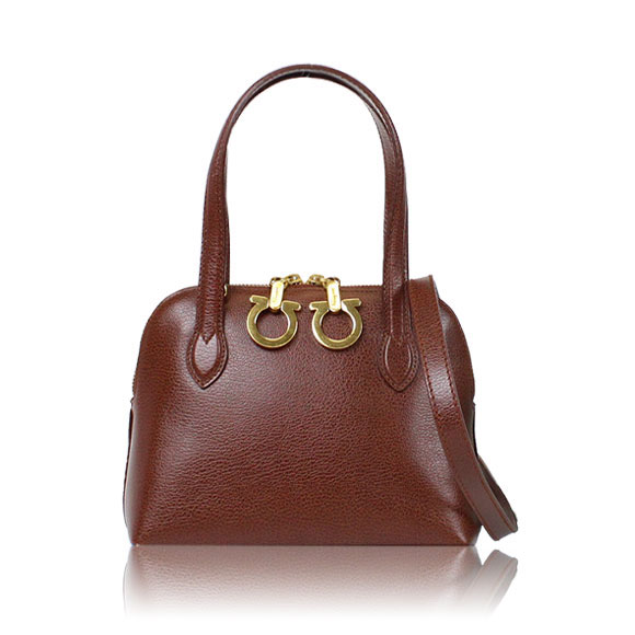 FERRAGAMO ガンチーニ 18&nbsp;x15&nbsp;x9cm(幅&nbsp;x 高さ&nbsp;x マチ)