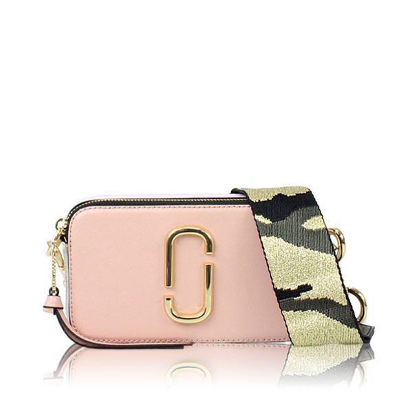 MARC JACOBS スナップショット 18&nbsp;x10&nbsp;x6cm(幅&nbsp;x 高さ&nbsp;x マチ)