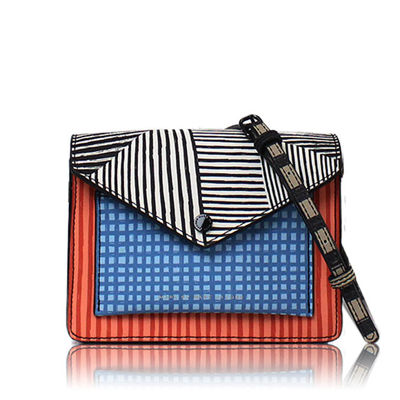 MARC JACOBS ショルダーバッグ 18&nbsp;x13&nbsp;x7cm(幅&nbsp;x 高さ&nbsp;x マチ)