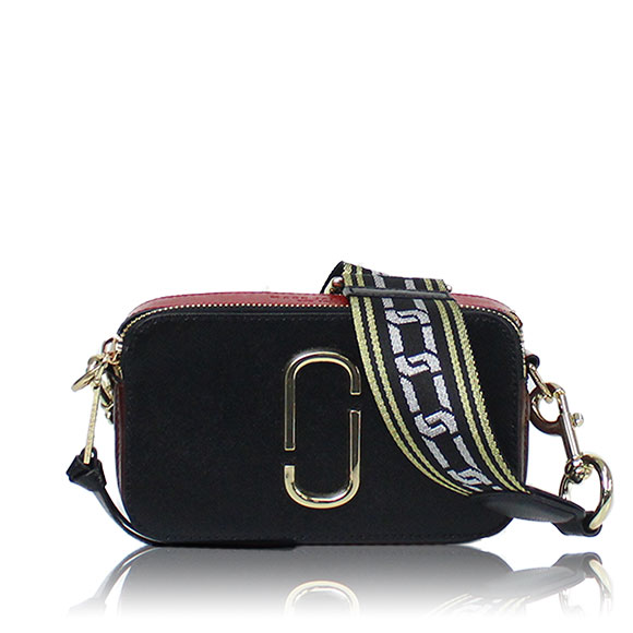 MARC JACOBS スナップショット 17&nbsp;x10&nbsp;x6cm(幅&nbsp;x 高さ&nbsp;x マチ)