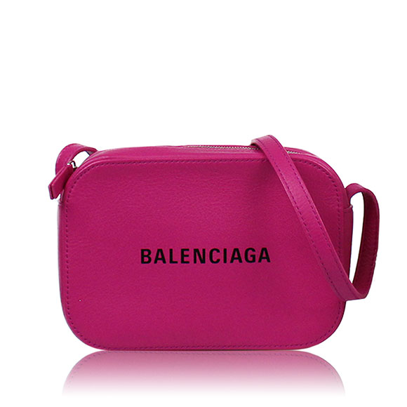 BALENCIAGA カメラバッグXS 17&nbsp;x11&nbsp;x5cm(幅&nbsp;x 高さ&nbsp;x マチ)