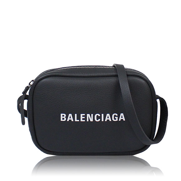 BALENCIAGA カメラバッグXS 16&nbsp;x10&nbsp;x4cm(幅&nbsp;x 高さ&nbsp;x マチ)