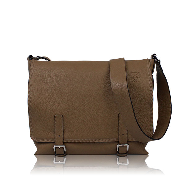 LOEWE ショルダーバッグ 29&nbsp;x23&nbsp;x11cm(幅&nbsp;x 高さ&nbsp;x マチ)