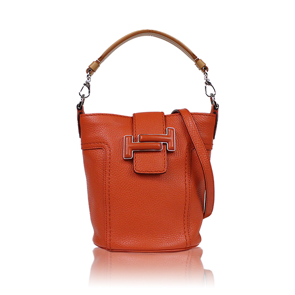 TOD’S ダブルT 17&nbsp;x20&nbsp;x14cm(幅&nbsp;x 高さ&nbsp;x マチ)