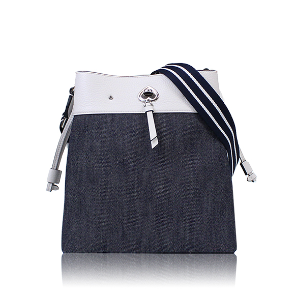 kate spade ショルダーバッグ 25&nbsp;x26&nbsp;x15cm(幅&nbsp;x 高さ&nbsp;x マチ)