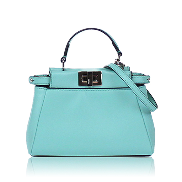 FENDI マイクロピーカブー 15&nbsp;x10&nbsp;x5cm(幅&nbsp;x 高さ&nbsp;x マチ)