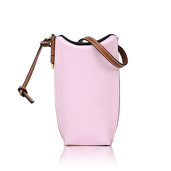 LOEWE ゲートポケット 8&nbsp;x18&nbsp;x3cm(幅&nbsp;x 高さ&nbsp;x マチ)