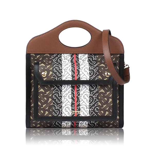 BURBERRY ミニポケットバッグ 23&nbsp;x18&nbsp;x4cm(幅&nbsp;x 高さ&nbsp;x マチ)