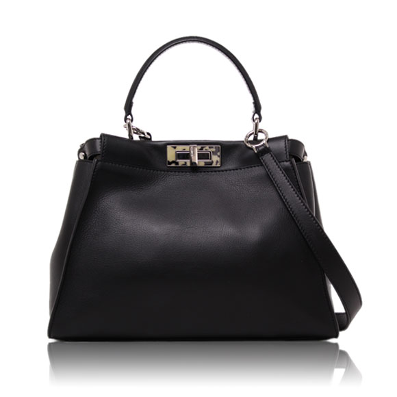 FENDI ピーカブー 