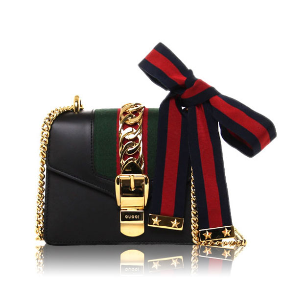 GUCCI シルヴィ 
