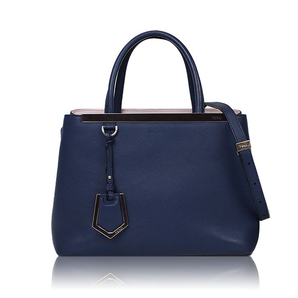 FENDI プチトゥージュール 27&nbsp;x20&nbsp;x13cm(幅&nbsp;x 高さ&nbsp;x マチ)