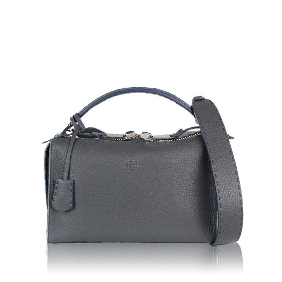 FENDI セレリアレイ 30&nbsp;x18&nbsp;x14cm(幅&nbsp;x 高さ&nbsp;x マチ)