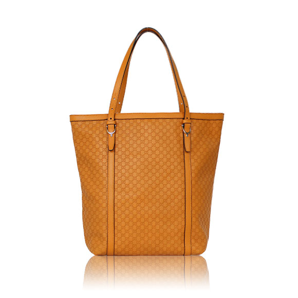 GUCCI マイクログッチシマ 23〜35&nbsp;x30&nbsp;x11cm(幅&nbsp;x 高さ&nbsp;x マチ)