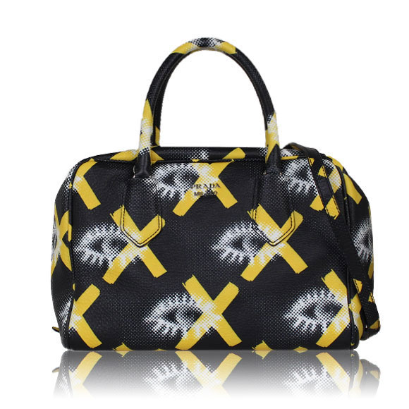 PRADA インサイドバッグ 25&nbsp;x18&nbsp;x14cm(幅&nbsp;x 高さ&nbsp;x マチ)