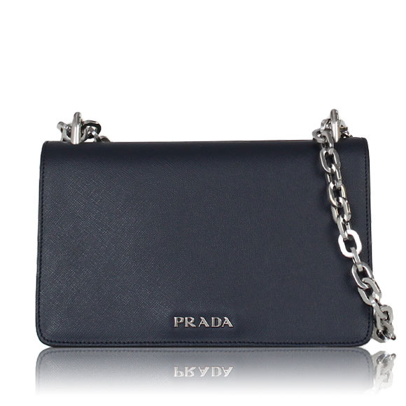 PRADA サフィアーノ 19&nbsp;x12&nbsp;x3cm(幅&nbsp;x 高さ&nbsp;x マチ)