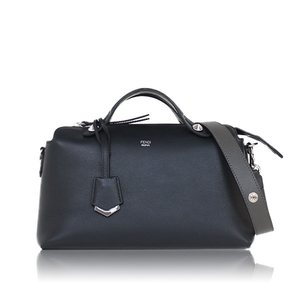 FENDI バイザウェイミディアム 28&nbsp;x18&nbsp;x13cm(幅&nbsp;x 高さ&nbsp;x マチ)