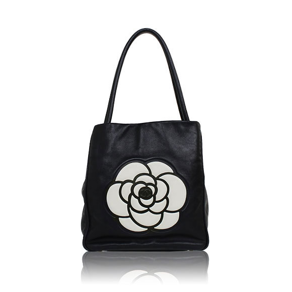 CHANEL カメリアハンドバッグ 