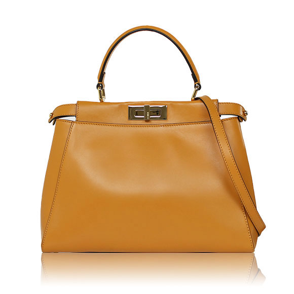 FENDI ピーカブー 